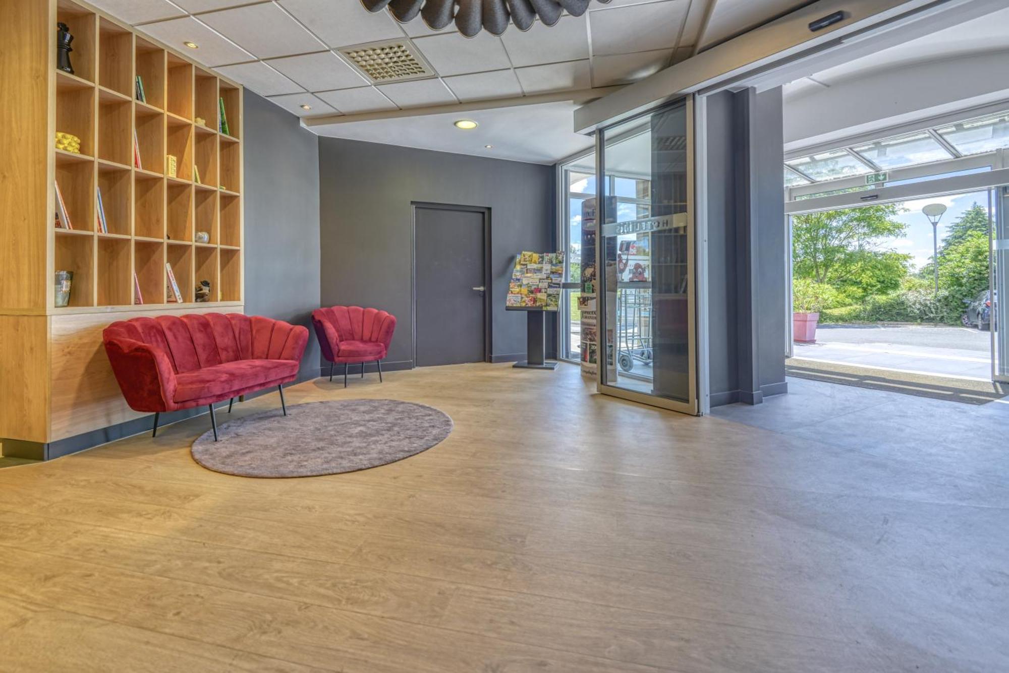 Hotel Ibis Cholet Exterior foto