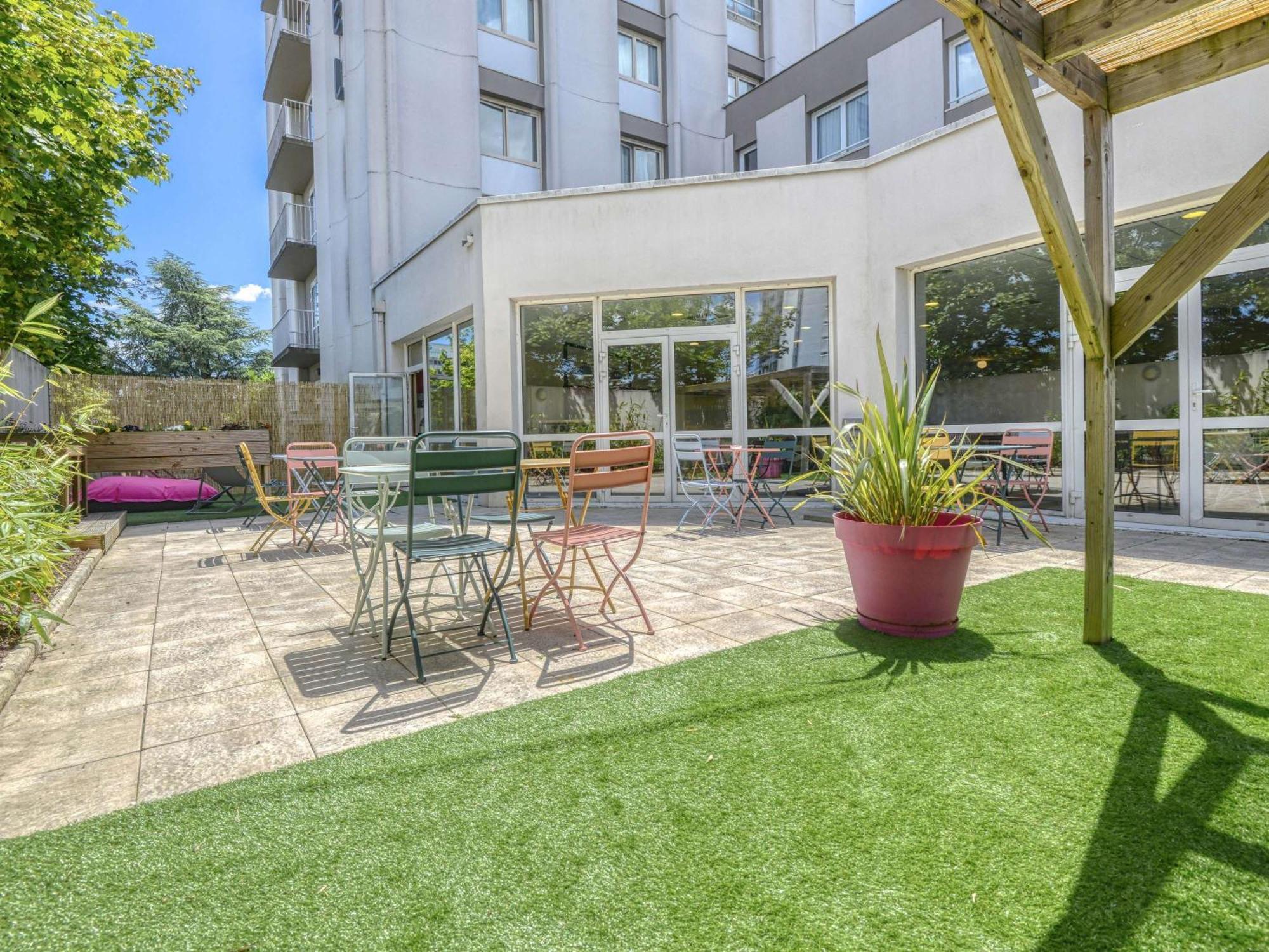 Hotel Ibis Cholet Exterior foto