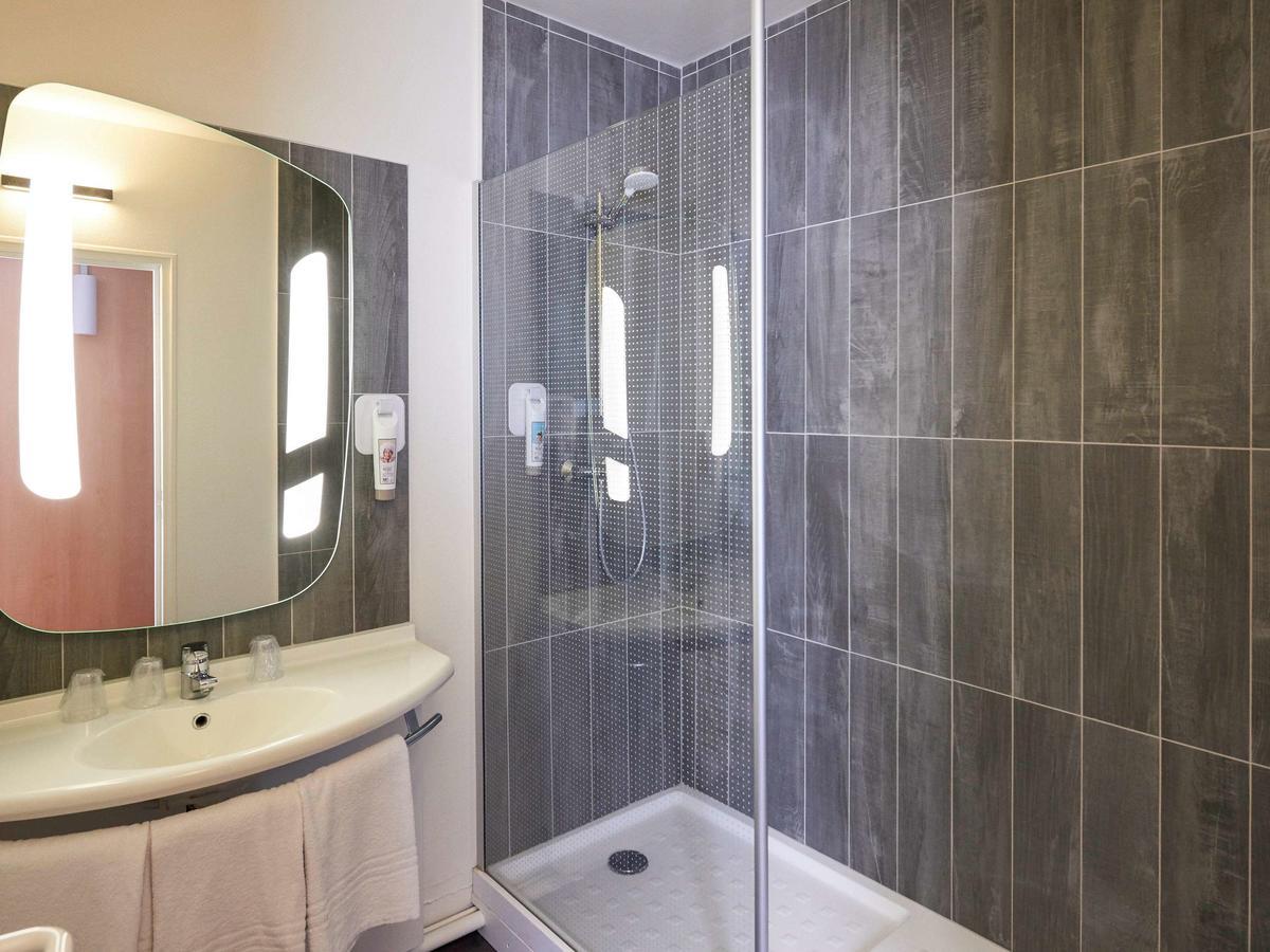 Hotel Ibis Cholet Exterior foto